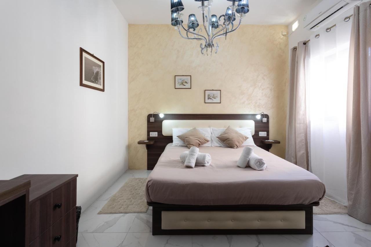 סיינט פול ביי Tarona Guesthouse מראה חיצוני תמונה