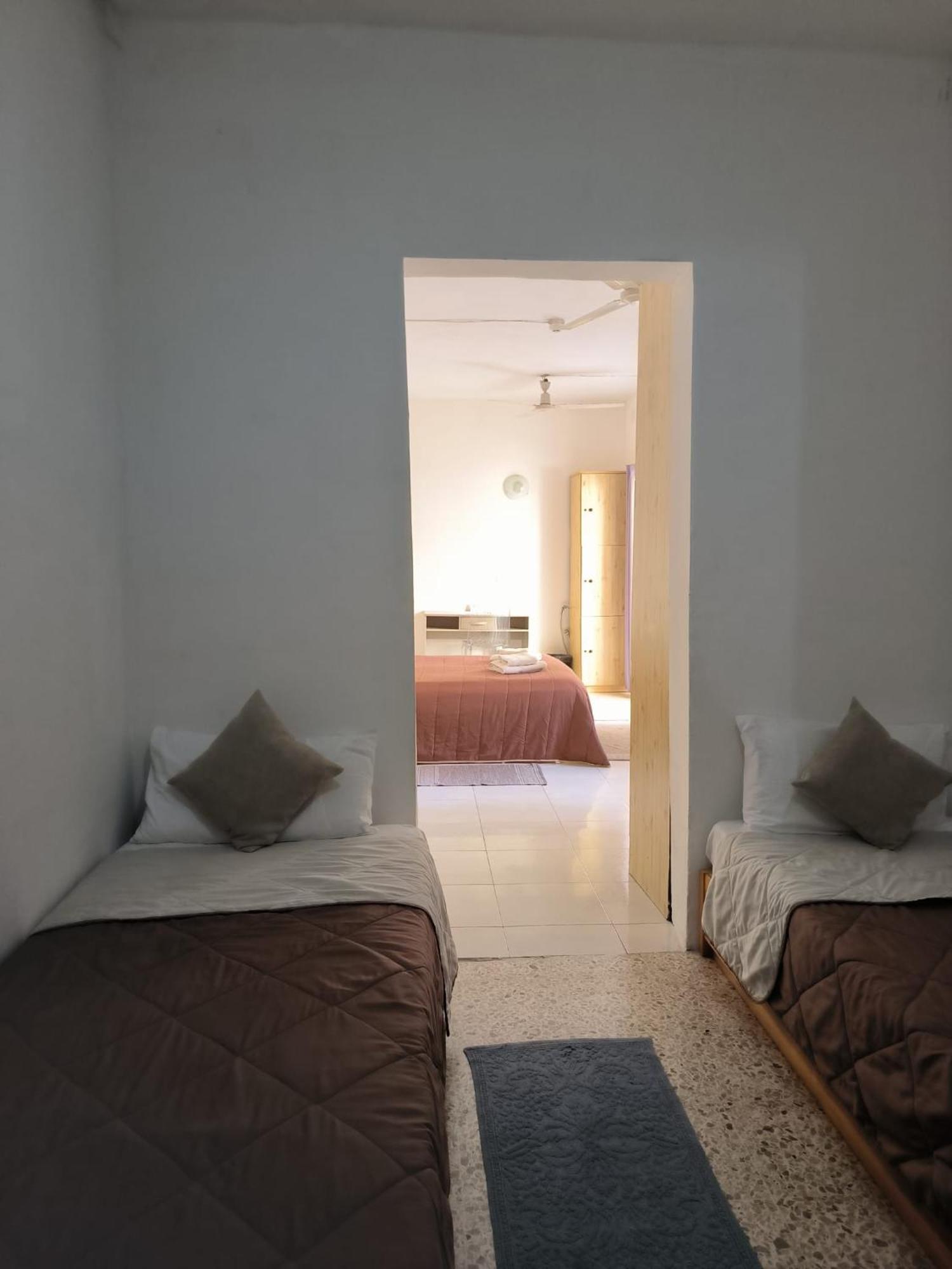 סיינט פול ביי Tarona Guesthouse מראה חיצוני תמונה